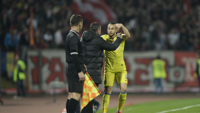 VIDEO | Dinamo confirmă incidentul de la vestiare: "Hamroun nu avea ce să caute acolo, nu a fost o idee inspirată!" Reacția fair-play a lui Dănciulescu, după ce a fost împins de Reghecampf