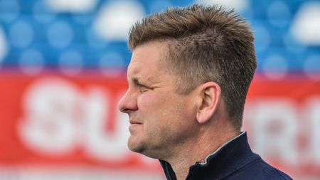 Dușan Uhrin i-a anunțat pe jucători și Iuliu Mureșan că își dă demisia de la Dinamo | EXCLUSIV