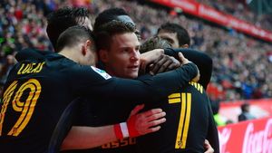 Îl vând și închid afacerea pe minus. Atletico trimite un atacant la Valencia și are deja înlocuitorul