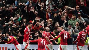 „E pentru istoria fotbalului”. Manchester United a primit două goluri în prelungiri de la Lyon și era condusă cu 4-2 în minutul 114, dar ce a urmat se vede o dată la 1.000.000 de meciuri