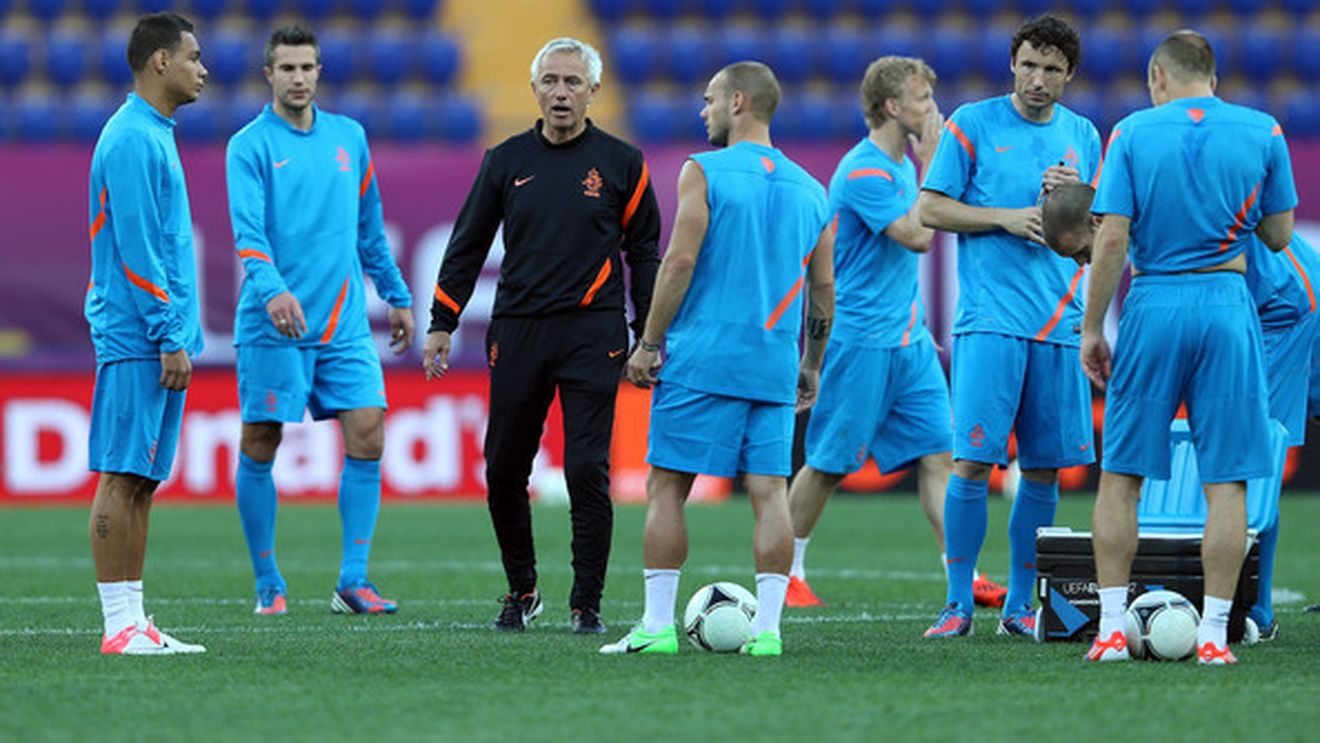 Olanda, dărâmată după înfrângerea cu Danemarca! **VIDEO - Atmosferă de 'înmormântare' la antrenamentul de azi