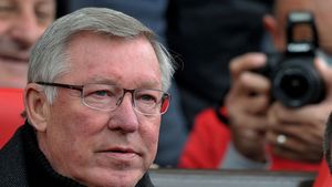 Sir Alex a prins gustul mutărilor BOMBĂ‚!** Vrea să-i aducă pasator de cinci stele lui Van Persie: Europa îl vrea definitiv, "diavolii" cer împrumutul