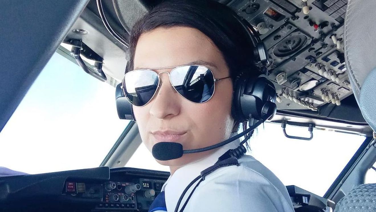 Fostă jurnalistă sportivă, acum singura româncă pilot în cadrul uneia dintre cele mai mari companii aviatice!