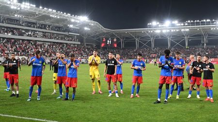 Fostul mare atacant lansează un semnal de alarmă pentru orice antrenor care vrea să vină la FCSB. „Slujeşti împărăţia, stăpânul. Toată lumea zice «sărut mâna» şi cu asta basta”