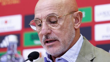 Selecţionerul Spaniei, Luis de la Fuente, nemulţumit de salariul său: „Nu este normal ca un campion european să fie în situaţia asta"
