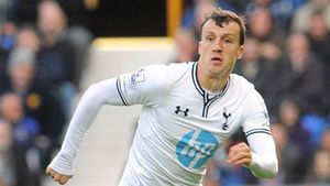 Tottenham își recunoaște greșeala în cazul lui Chiricheș. Vestea primită ACUM de român: situația se schimbă la finalul sezonului