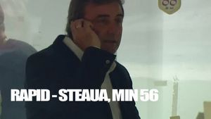 1. FOTO FABULOS! Apel important pentru Stoichiță, în timpul derby-ului cu Rapid!