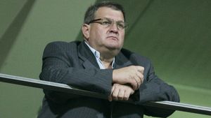 "Nu ne interesează Ganea"