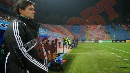 Ienei: "Lăcătuș a greșit cu Steaua!"