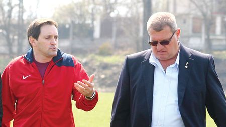 Mureșan a 'descins' în vestiarul CFR-ului!** „Lăsați fițele!"