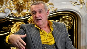 Gigi Becali l-a alungat ca pe un câine de la FCSB, iar el a câștigat acum finala de infarct din Moldova