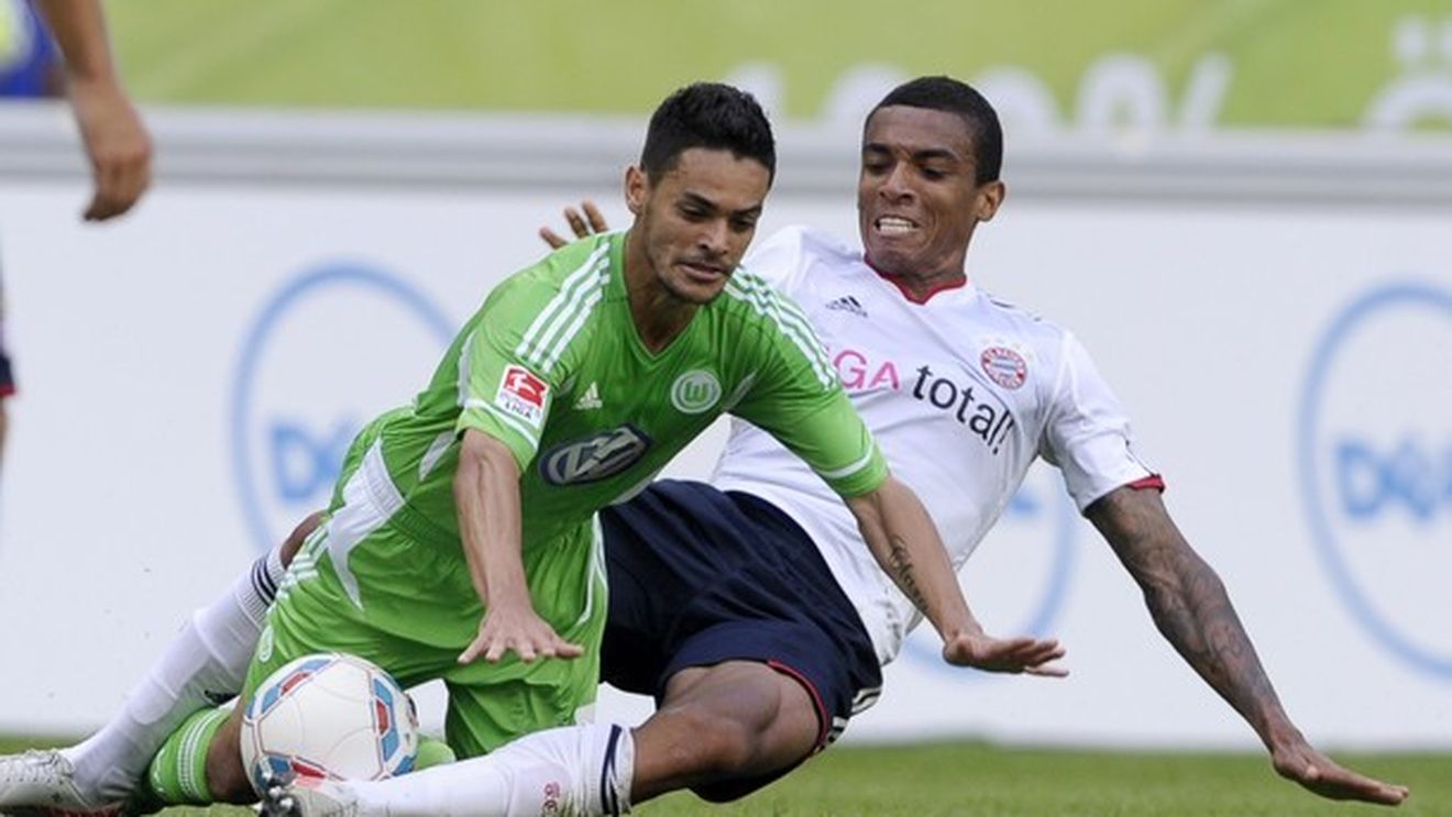 Fotbaliștii au găsit metode INGENIOASE de a "dribla" frigul! **Jupp Heynckes face mișto de inovatori: "Ce, nu suntem bărbați?"