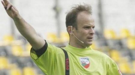 Titlul din Liga I, arbitrat de un "central" indecent!** Wesley o poate păți ca Moraes: să fie avertizat cu...degetul mijlociu :)