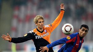 Abia revenit după accidentare, Nicoliță se vede blestemat de propriul tată:** "Dă-mi bani, Bănele, că ai văzut ce a pățit Neșu"