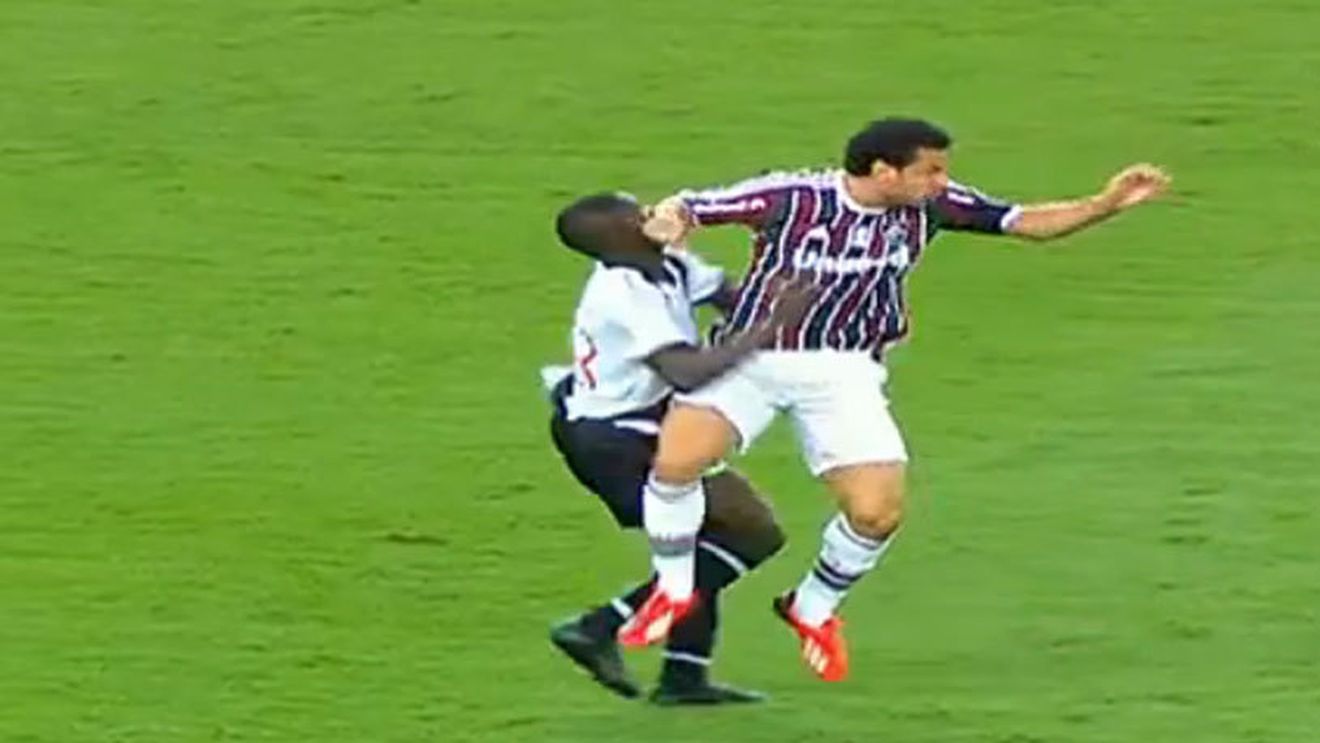 VIDEO Fred și-a primit pedeapsa pentru această lovitură brutală cu cotul! Ce suspendare a primit