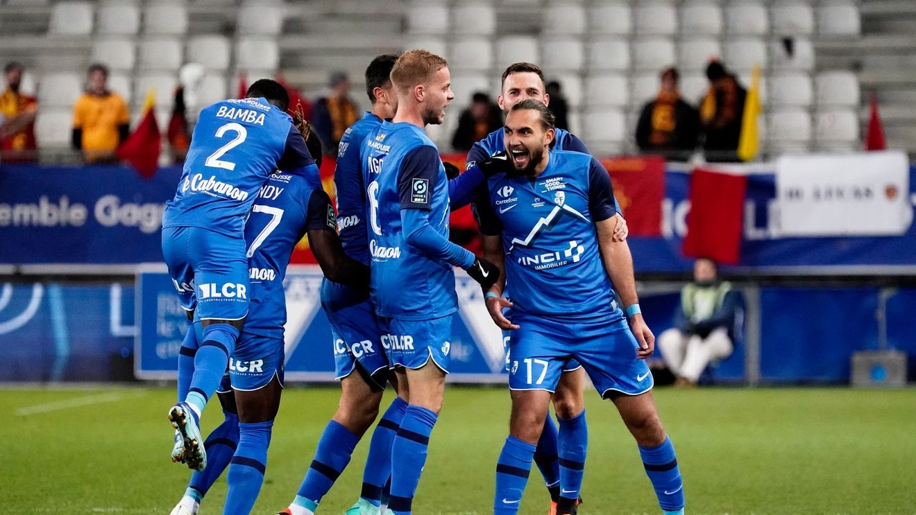 CFR Cluj, transfer oficial de top: a semnat atacantul cu ADN de PSG!