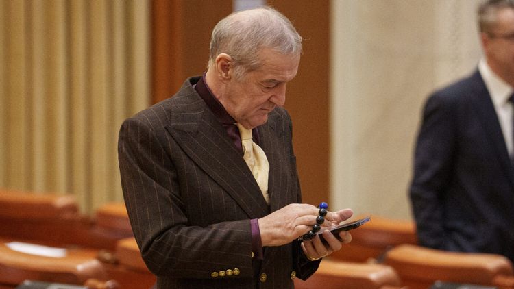 Cum s-a făcut afacerea de 1.500.000 de euro între Gigi Becali și Adrian Mititelu: „N-am vrut să-l dau”