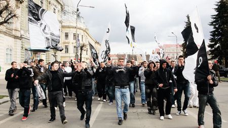 Fanii lui "U" cer ajutorul autorităților