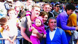 "Regele", vedetă pe "Santiago Bernabeu":  20.000 de oameni l-au aplaudat în picioare!** "Realul e casa mea!"