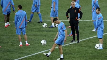 Olanda și-a propus trofeul, dar nu a trecut nici măcar de grupe!** Prima "victimă" după contraperformanța de la EURO 2012!