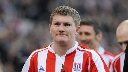 Drama unui mare campion mondial la box: "Am încercat de mult ori să mă sinucid. Veneam acasă, luam un cuțit, stăteam în întuneric și plângeam"