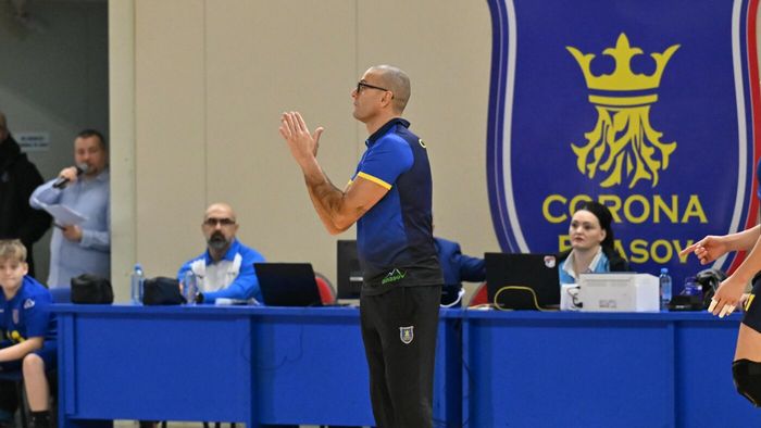 Maurizio Castellano, final de mandat la Corona Brașov după conflictele cu jucătorii! Laurențiu Lică ar putea reveni sub Tâmpa