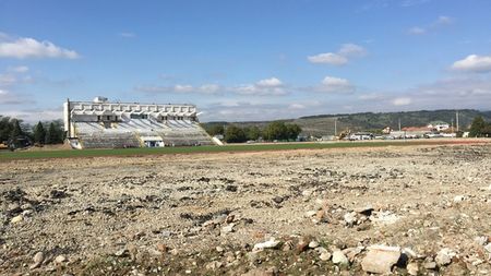 CULISE | "Homeleșii" Tg. Jiu. Pandurii este dată afară de pe terenul din oraș, jucătorii nu vor să se mai antreneze
