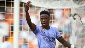 Manchester United plăteşte 200.000.000 de euro pentru transferul lui Vinicius de la Real Madrid