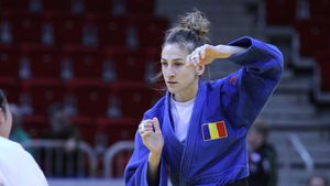 Judoul românesc adună medalii pe toate meridianele. Monica Ungureanu - argint la Grand Prixul de la Marrakech. Cinci "trofee" la Openul european de cadeți de la Zagreb  
