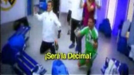 VIDEO Fotbal de tot râsul! Vezi cum sunt parodiați "galacticii" și extratereștrii" de "Mondenii" din Spania!