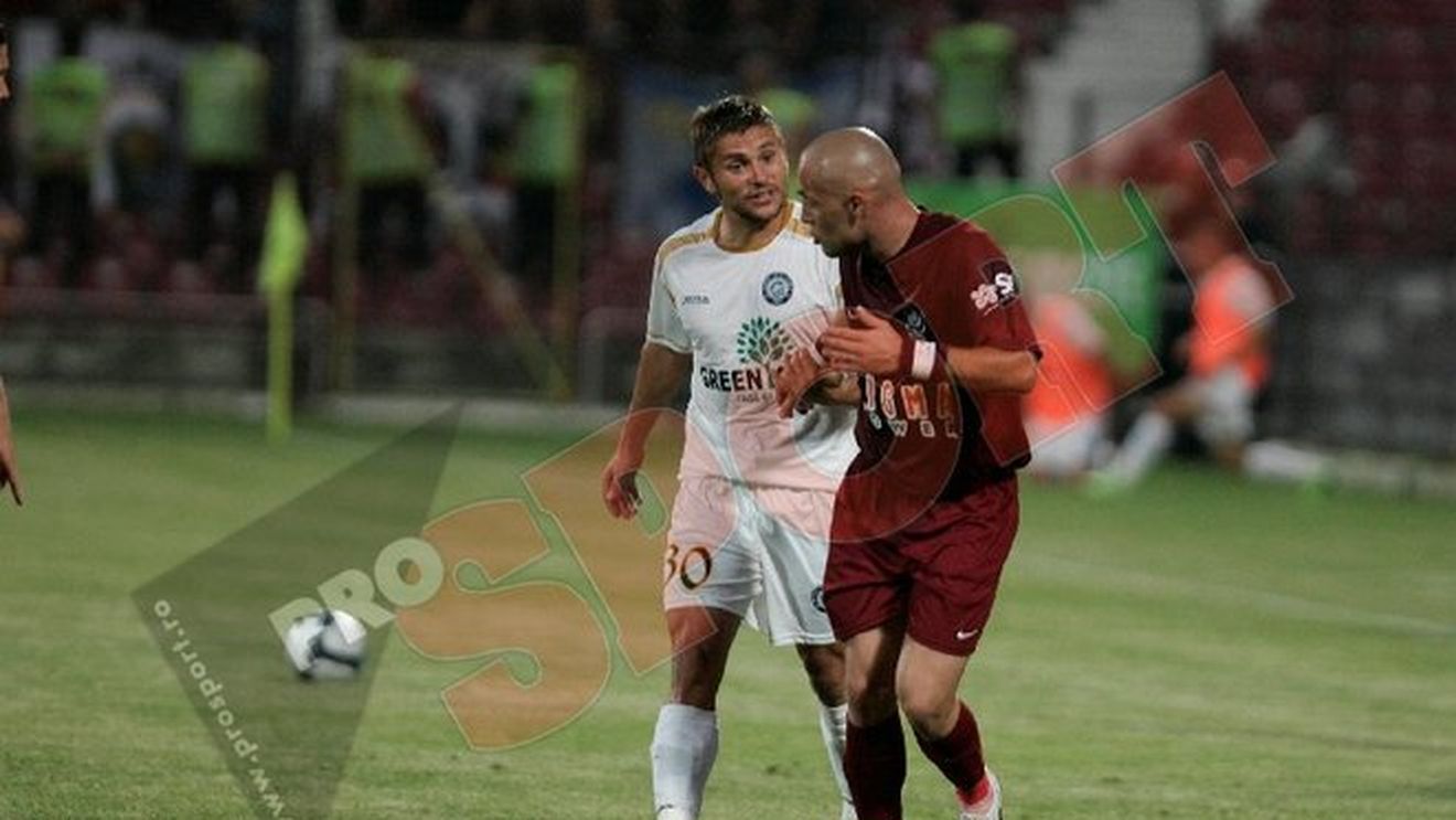 "CFR Cluj și Unirea se luptă pentru titlu!** Ă‚sta e adevăratul derby!"