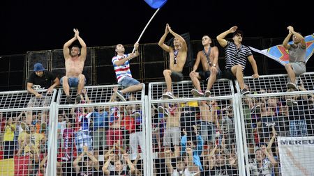 Bătaie la Vaslui! Fanii Stelei au TURBAT: "Insistă se întâmple ca la meciul cu Petrolul!" De unde a pornit totul