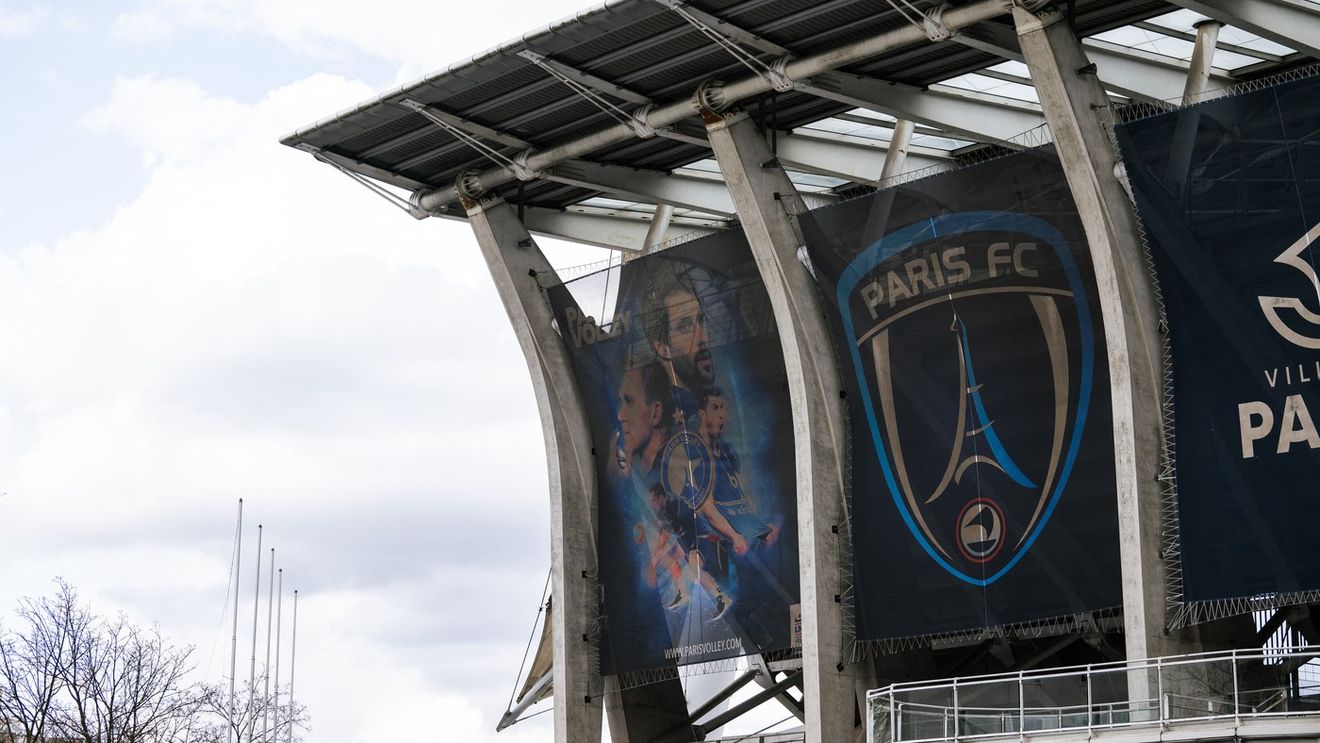 "Trece într-o altă dimensiune". PSG ar putea deveni a doua echipă din Paris ca buget după ce un alt club din capitala franceză a fost cumpărat de cel mai bogat om din Europa, cu o avere de 183.000.000.000 de euro