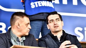 Reacție ironică a FRF, după ce Alex Mitriță a decis să spună adio naționalei României: „Ca să te retragi, trebuie să te apuci!”