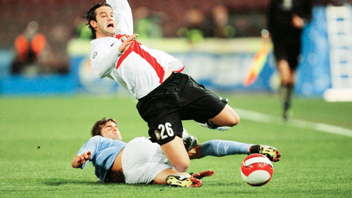 Chivu se operează după Euro