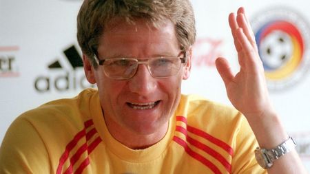 Boloni a dezvăluit motivul pentru care Pițurcă a părăsit naționala: "Am discutat cu el, simțeam o oboseală care îi afecta energia de a ține echipa în mână". Ce rol a avut Reghecampf în decizia fostului selecționer