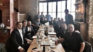 EXCLUSIV | Dialog spumos între membrii "Generației de Aur". Panduru: "Îmi pun ochelari. O să fiu ca Ilie Dumitrescu" :). Cine l-a urmat 