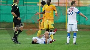 Discuție neverosimilă între Radu Petrescu și tușieri?** "Hai, băieți, așa, încă un pic și se termină 0-0!"