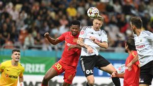 Universitatea Cluj - FCSB. „Șepcile roșii” speră la play-off, oaspeții simt în ceafă răsuflarea Rapidului și a lui CFR Cluj. Echipele probabile