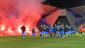 Petrolul vrea să aibă grijă de două grupe de juniori de la Dinamo Kiev, însă baremul arbitrilor și observatorilor la meciul cu FC Buzău e plătit de suporteri! Clubul ploieștean are încă un mesaj populist