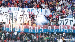 7 pentru fani!** Ce îi pregătesc suporterii lui Lăcătuș!?