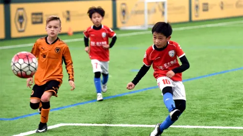 IMPRESIONANT | Un meci între două echipe de copii sub 9 ani a fost urmărit de aproximativ 500.000 de oameni