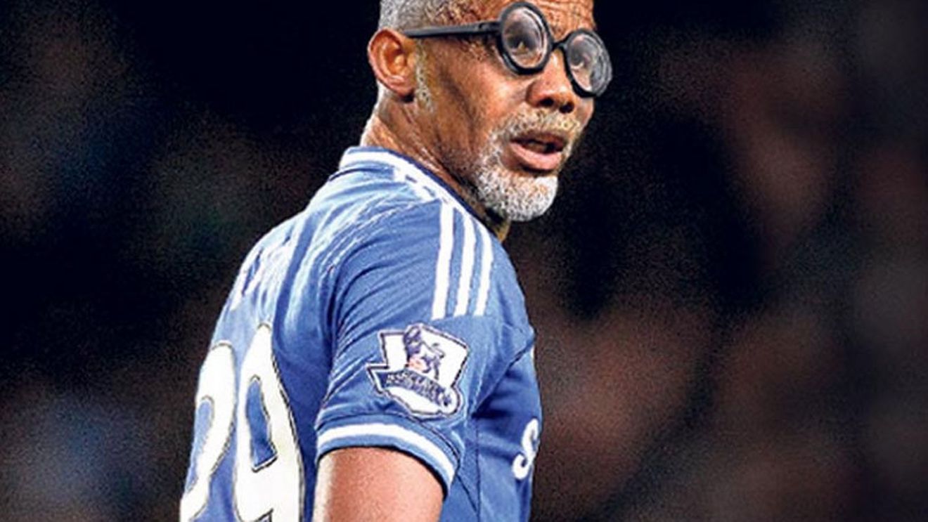 Scandal în vestiarul lui Chelsea: Mourinho a susținut că Eto'o are mai mult de 32 de ani. Informația a fost confirmată: "Este adevărat. Are 39 de ani. E născut în 1974" 