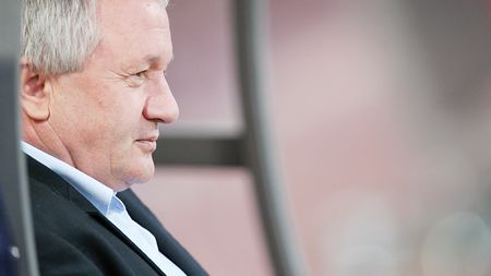 Tânjește după Rapid