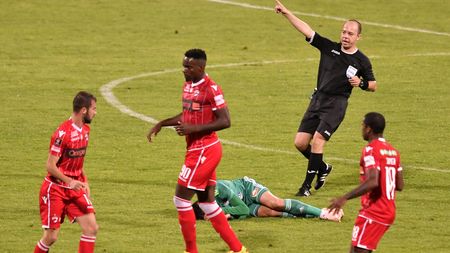 Ce măsuri s-au luat când fanii lui Dinamo au scandat lozinci xenofobe la meciul cu Sepsi! „Centralul” acelui meci, Marius Avram, a rememorat episodul | VIDEO EXCLUSIV ProSport Live