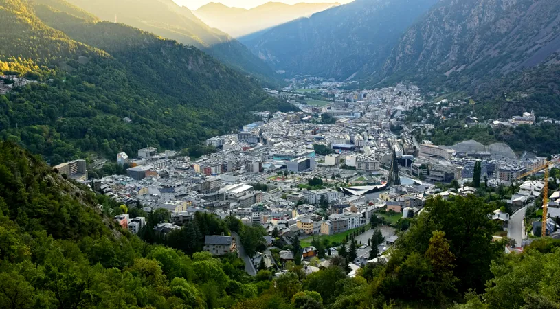 ProSport a ajuns în Andorra: top informații din culisele naționalei! Câți români vor fi în tribune la meci, drum cu peripeții pentru tricolori și imagini din hotelul cu spa fabulos! | EXCLUSIV