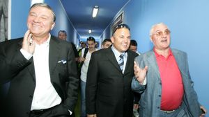 EXCLUSIV | Mircea Sandu a tunat la adresa lui Adrian Mititelu. "Regret foarte mult că Universitatea Craiova a încăput pe mâinile unor borfași"