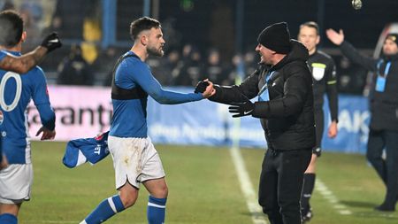 Ce s-a întâmplat în vestiarul lui Gică Hagi, înainte de Farul - Petrolul 2-1. Ce i-a spus „Regele” eroului Cojocaru, după victorie