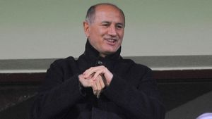 Copos dă Planeta peste cap și anunță transferuri istorice:** "La vară aduc patru de Wesley!" :) Se va ține de cuvânt?