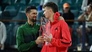 Cum a sărbătorit Jakub Mensik, după ce l-a învins pe Novak Djokovic la Miami și a câștigat o avere